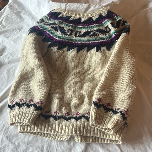 Vintage oversized hand-knit cozy sweater - Picture 5 of 5